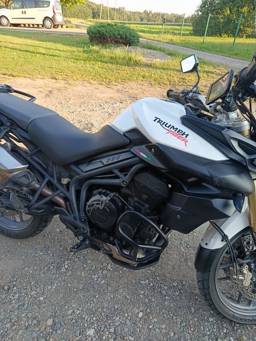 Triumph Tiger 800