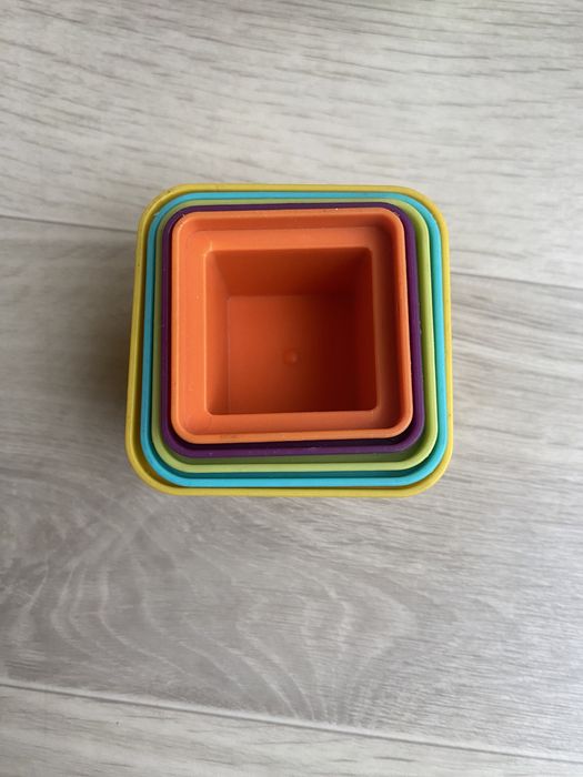 Brinquedo didático bebé pirâmide, formas e torre chocalho girafa