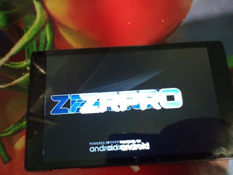 Продам планшет на запчасти