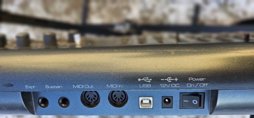 Midi-клавіатура M-Audio Axiom 61/Behringer 49., б/у з Німеччини