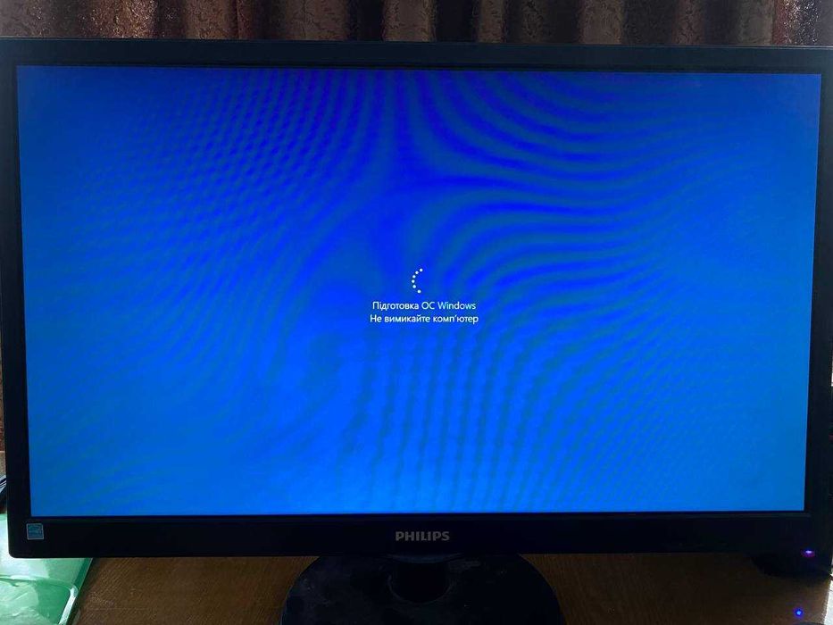 Продаю монітор Philips 243V5LSB/62. Повністю в робочому стані