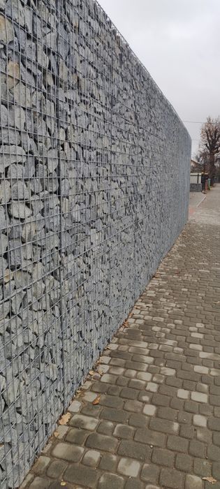 Камінь базальт граніт кварцит ерклез 70-120 сітка для габіонів паркану