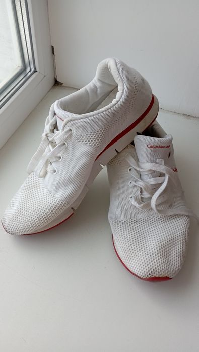 Продам кросівки чоловічі