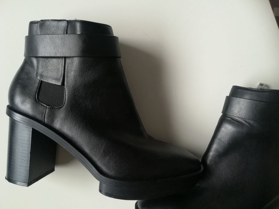 Pull and Bear buty botki