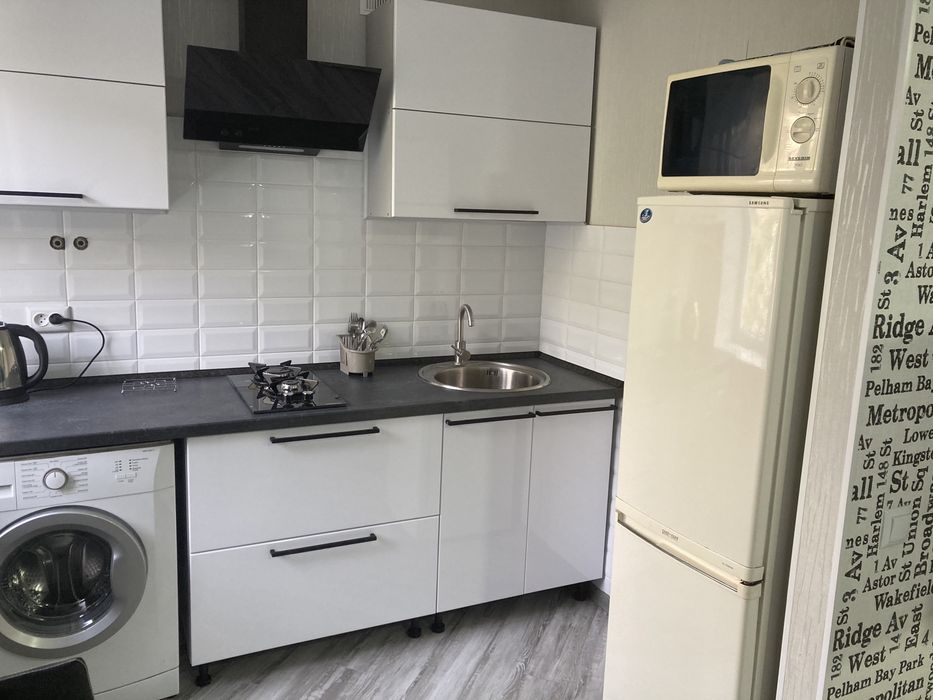 1-к квартира ЛЮКС подобово,центр-площа Перемоги,вокзали,Смарт ТВ,док’