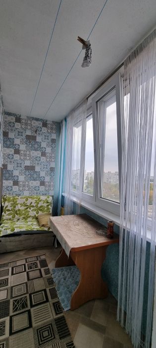 Оренда квартири на Шуменському . Ліфт працює .