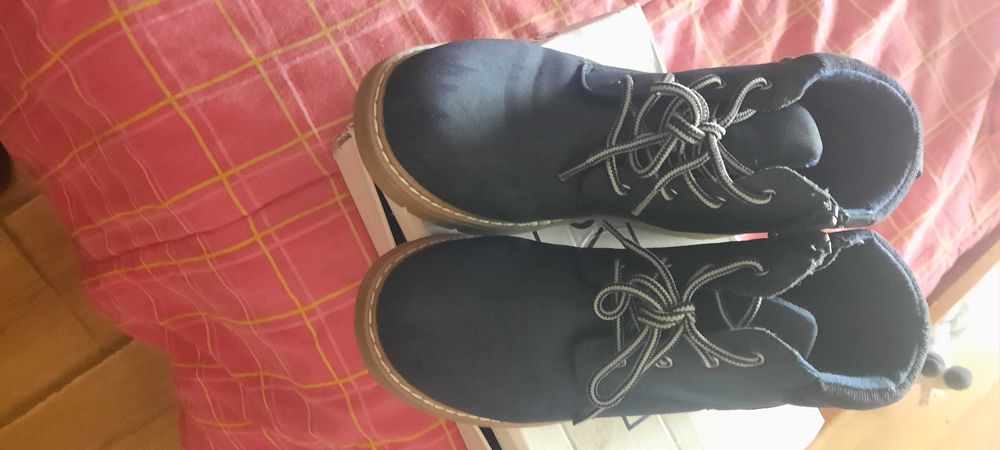 Vendo Botas NOVAS (nunca usadas)