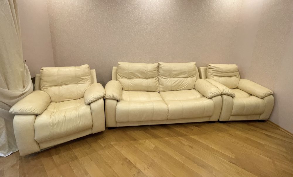 Шкіряний диван  (розкладний) і два крісла  GALA