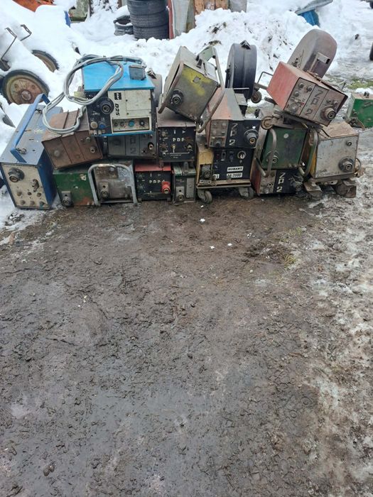 Podajniki do migomatów