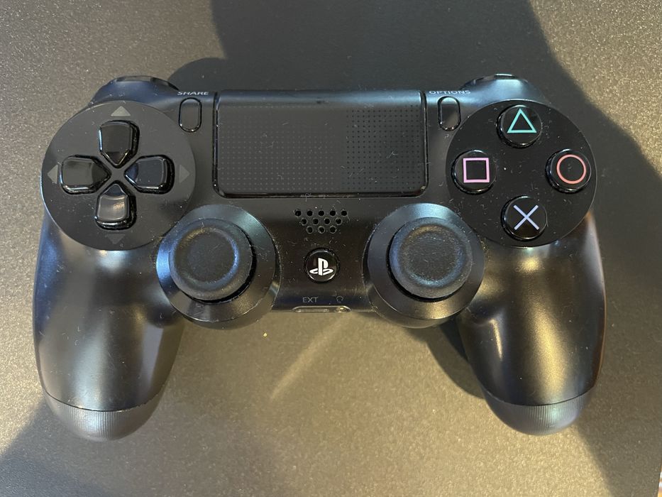 Sony PlayStation 4 PS4 500GB CUH-2016A komplet