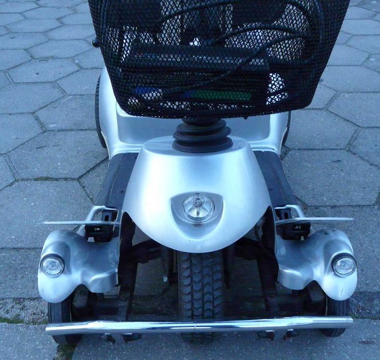 Wózek inwalidzki QUINGO +