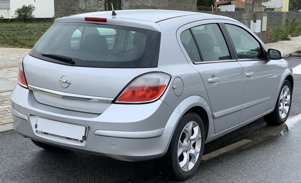 Opel Astra Cosmo 1.3cdti || 1.dono || motor corrente || cx 6