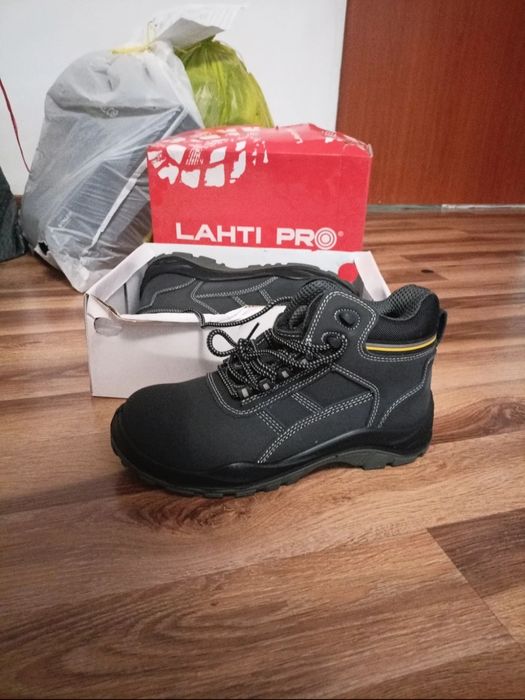 Nowe buty robocze meskie Lahti pro 42