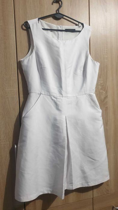 Sukienka biała r.42