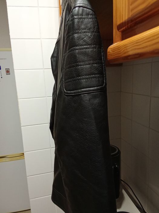 Casaco homem em pele estilo motard e biker usado apenas 1 vez,.