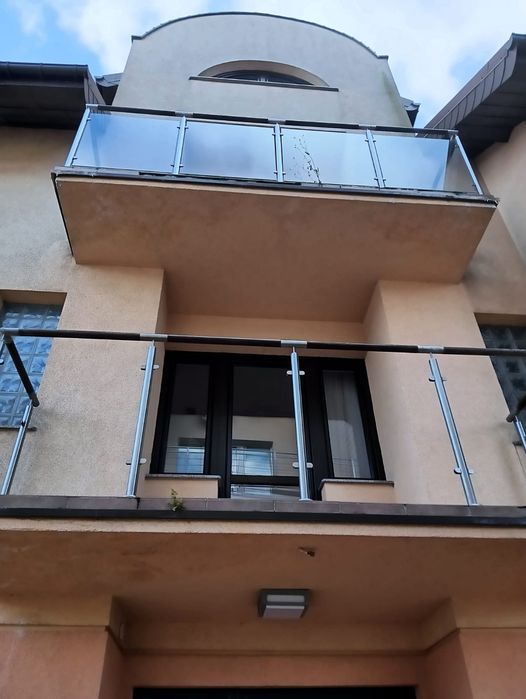 Gotowe balustrady, balkony, szkło, stal nierdzewna, drewno
