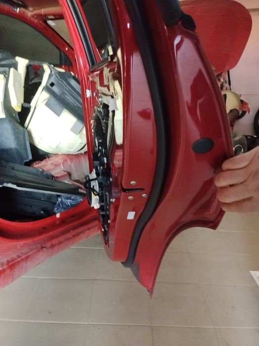 Двері Кіа ніро Kia niro 2023