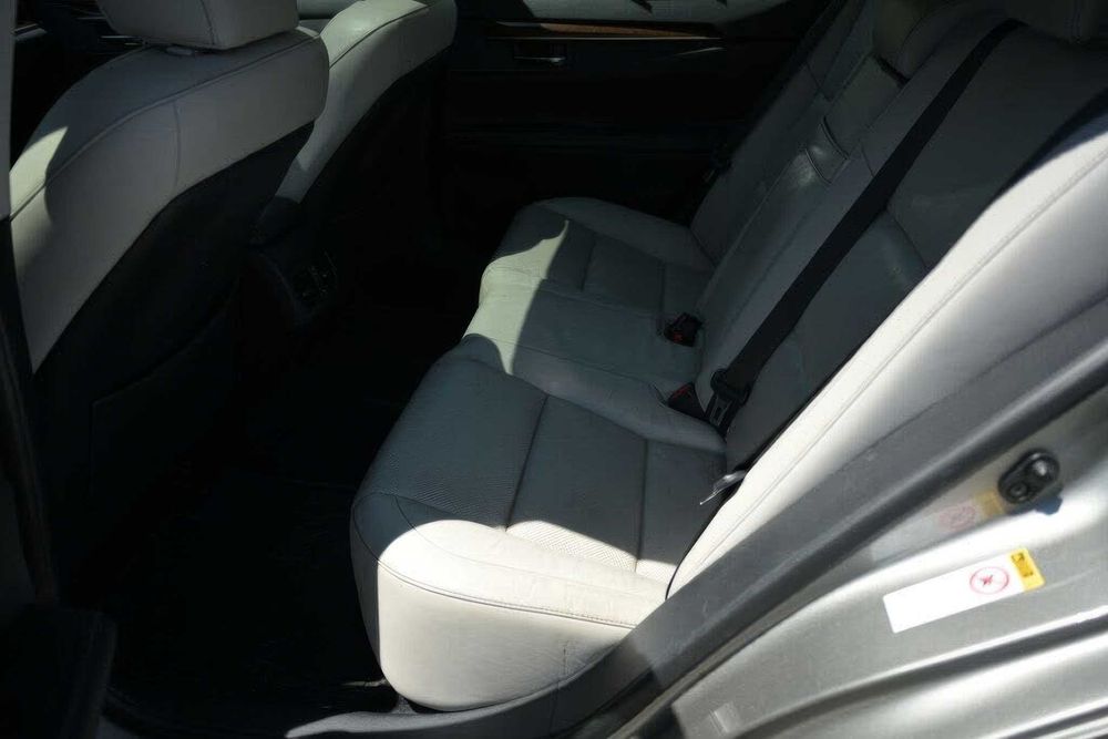 Lexus Es 350      2015