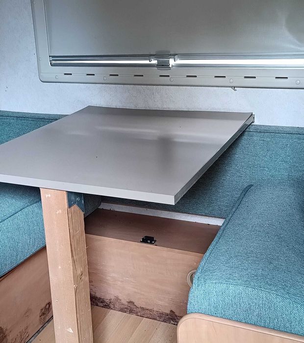 Caravana reboque Coachman Laser 590/4 – Matrícula Portuguesa