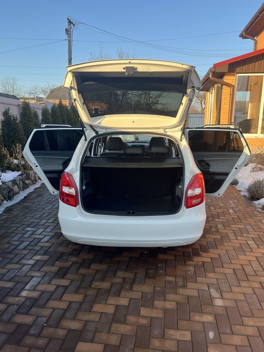 Шкода Фабія 2  гарний стан