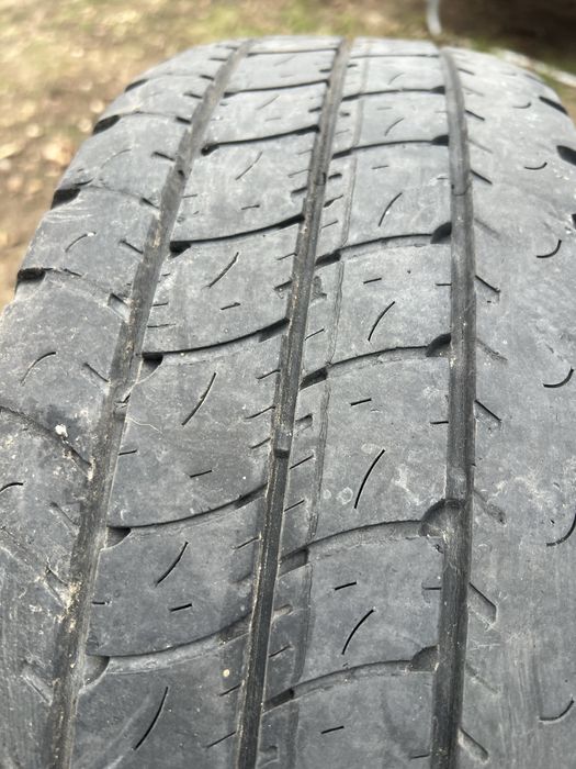 Резина 215/65r16c З дисками