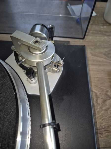 Gramofon  Bernard GS 431