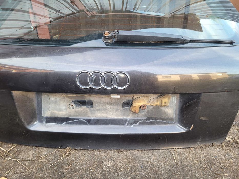 Klapa bagażnika tył tylna AUDI A3 8P 3d