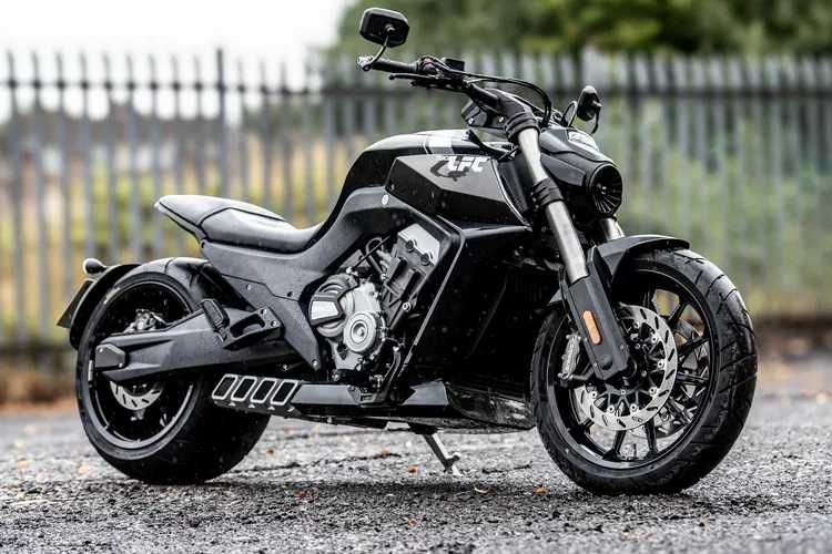 Мотоцикл BENDA LFС 700 PRO