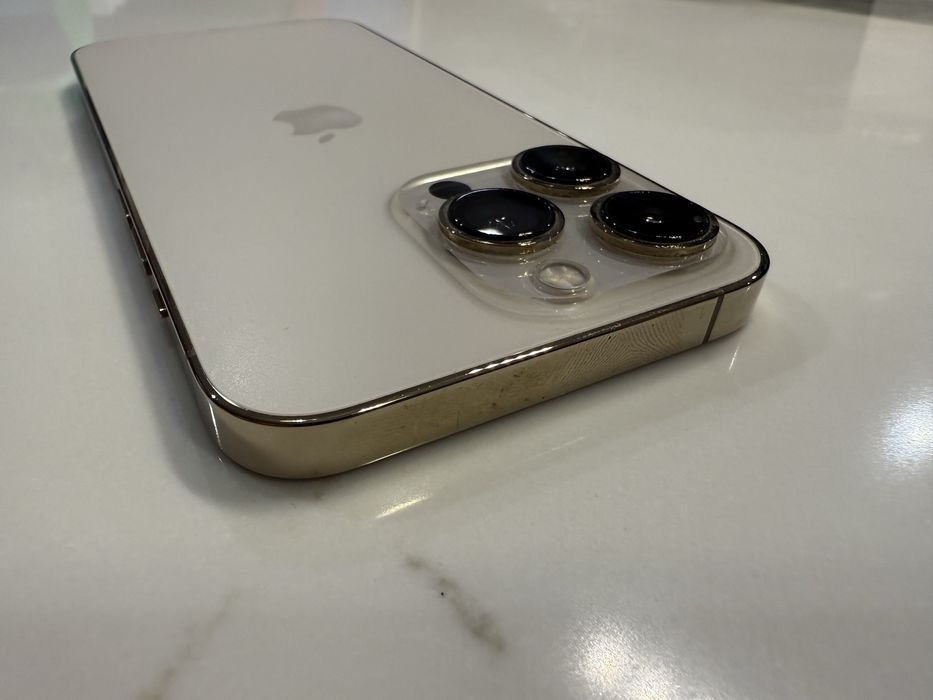 Iphone 13 pro dourado