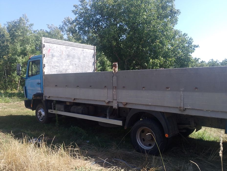 Продам Мерседес бенс 814