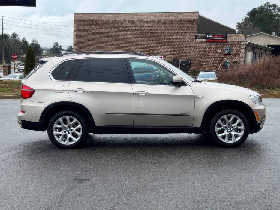 BMW X5 xDrive35d      2013
