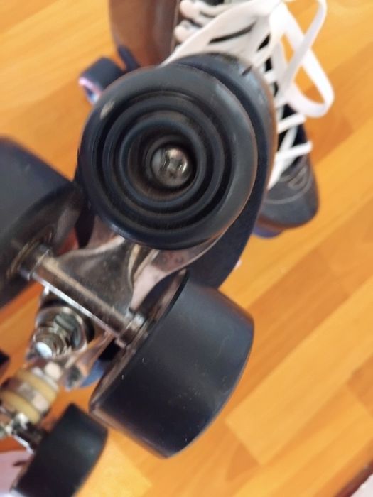 Продам новые оригинальные ролики Impala  37 размера