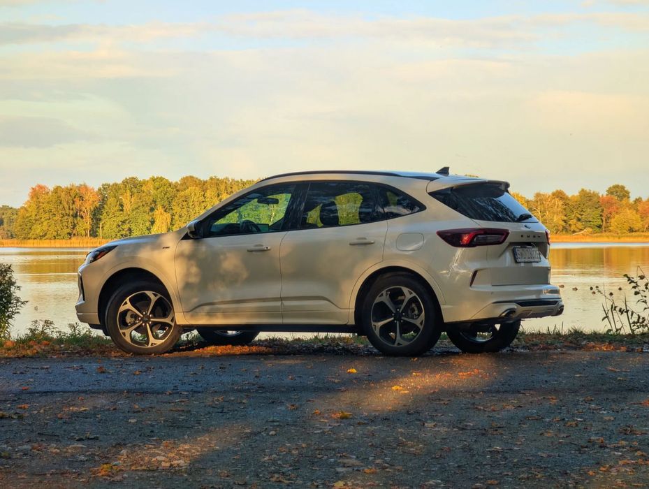 Ford Kuga Ford Kuga Escape 2.0 AWD ST-Line Select Bang & Olufsen 250KM 2025