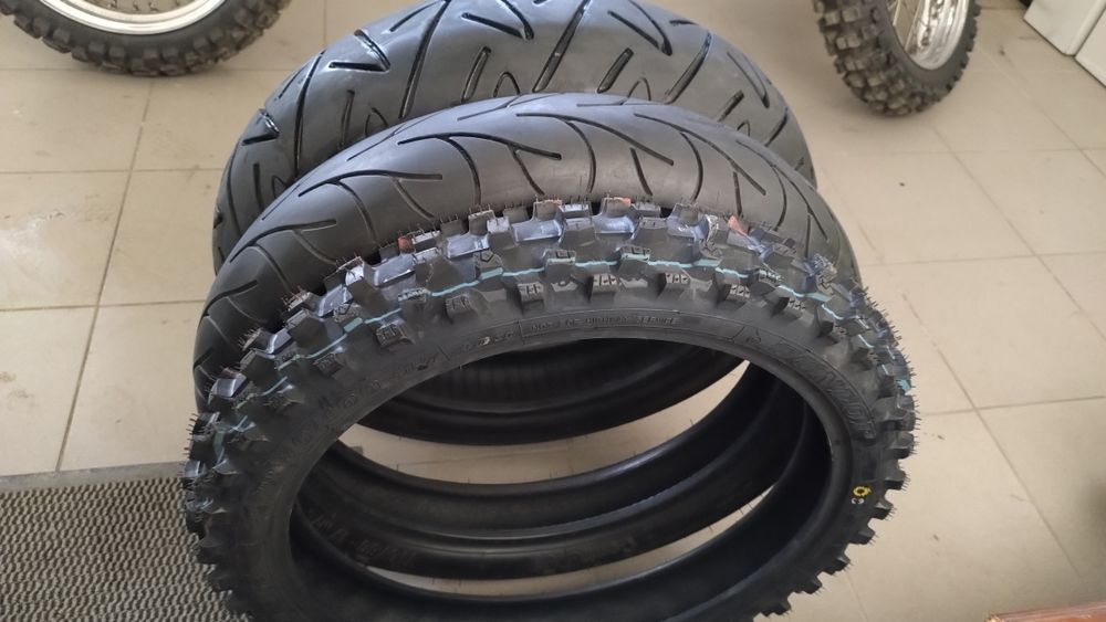 Do sprzedania 5 opon plus 2 detki