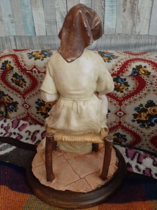Mãe a Amanentar Estatueta