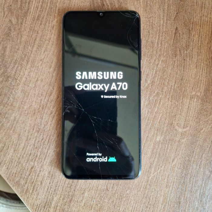 Samsung GALAXY A70 SM-A705FN/DS sprawny 100% telefon Dual SIM, 4G LTE