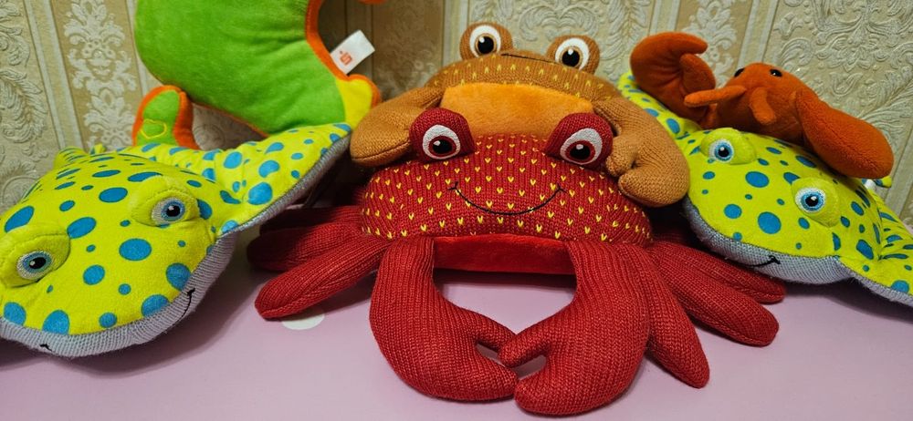 Краб,скат та коник