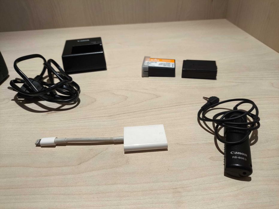 Canon EOS 1300D como nova - somente 7275 disparos + extras