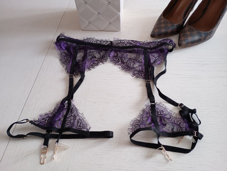 Komplet zestaw pas do pończoch+ majtki nowe