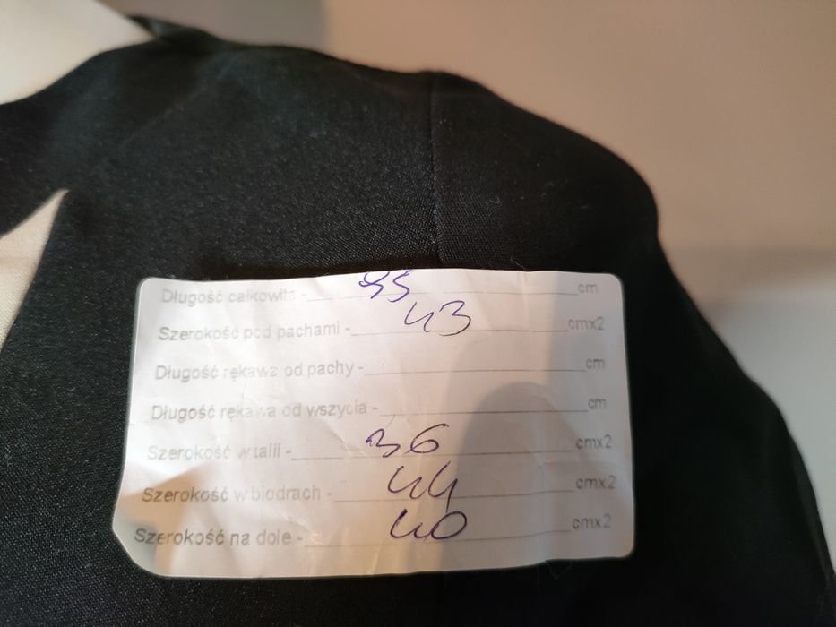 Sukienka trikolor 38 M