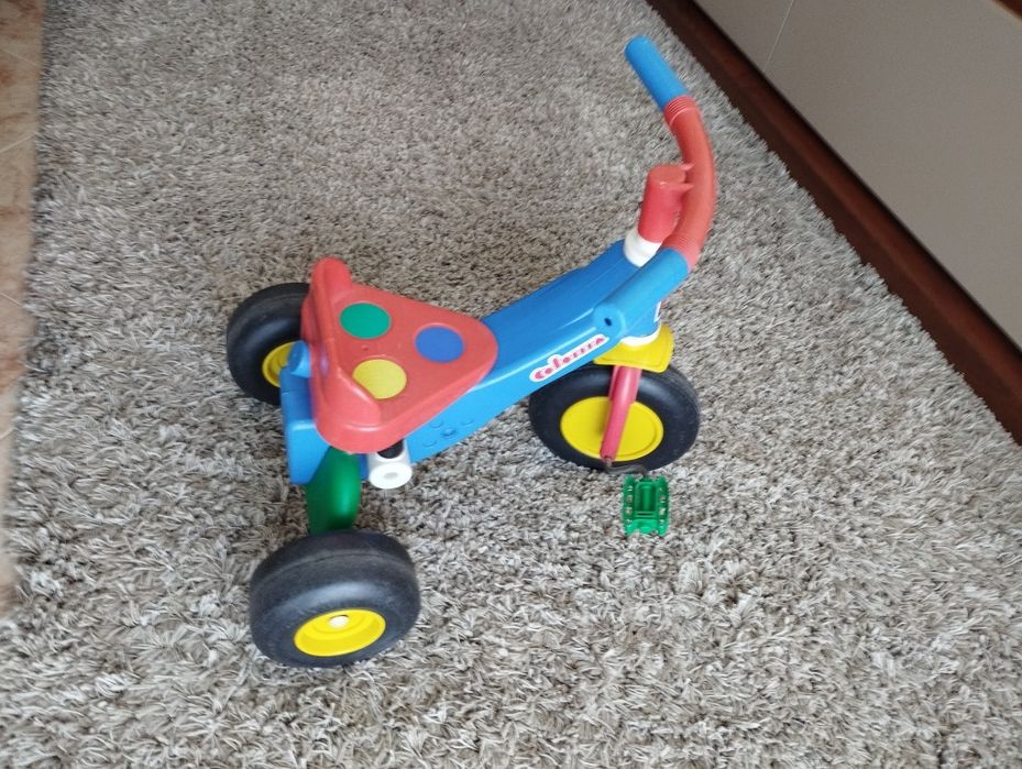 Triciclo criança