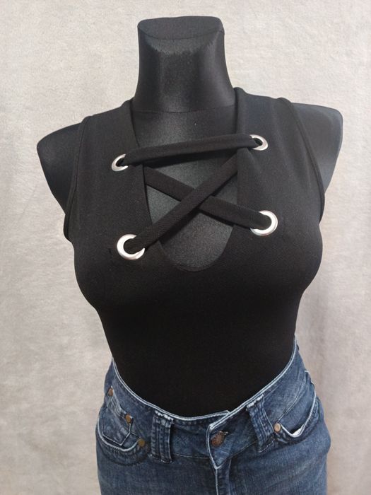 Czarne  body na grube ramiączka atmoshere 34