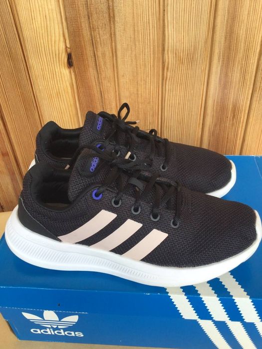 Оригинальные кроссовки Adidas , р 39-39, 5 (26 см)  В идеале!