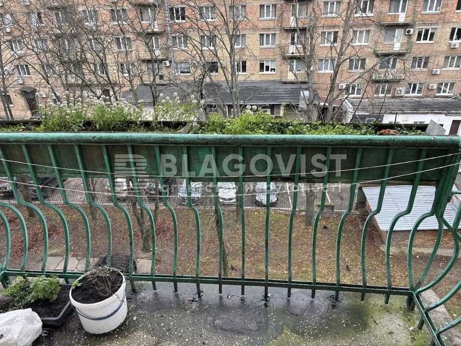 Продаж квартири Героїв Оборони, 3 Виставковий центр