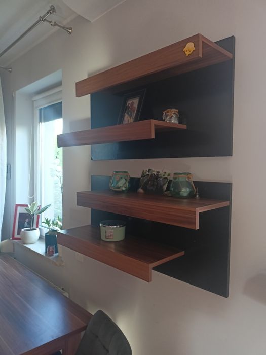 Dwie połki wiszące