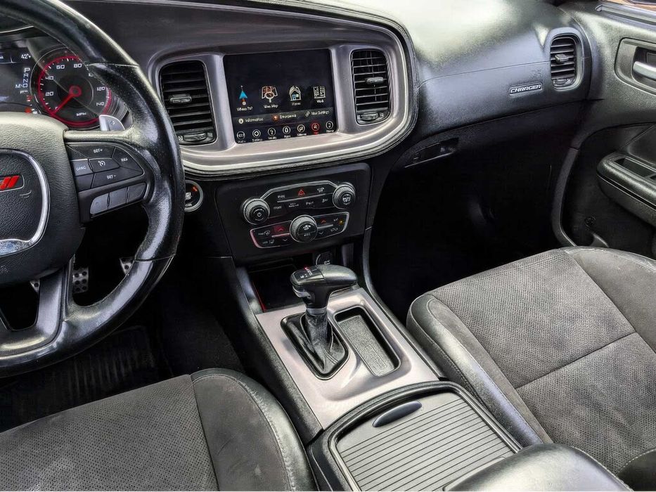 Dodge Charger      2019