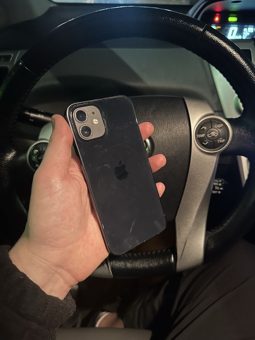 iPhone 12 64Gb Neverlock, стан 8/10