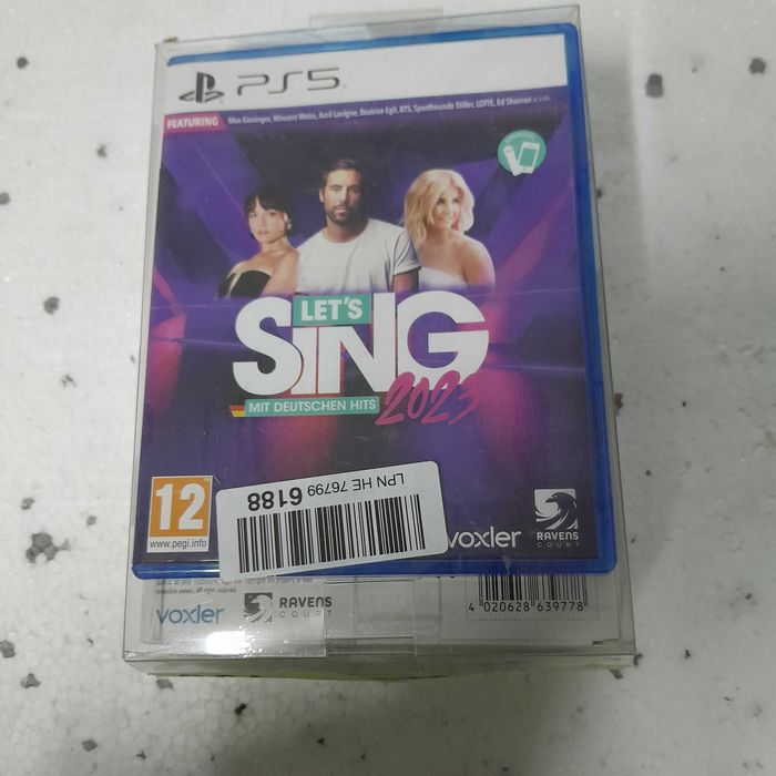 Игра Let's Sing 2023 German Version (PlayStation 5) двумя микрофонами