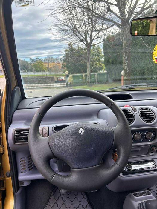 Renault Twingo .