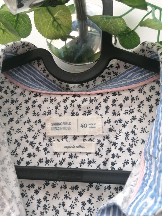 Camisa Florida com Cotoveleiras